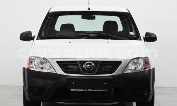 اشتري مستعمل Nissan NP 300 White سيارة في Maseru في Maseru اشتري مستعمل Nissan NP 300 White سيارة في Maseru في Maseru