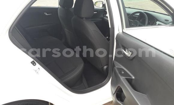 Acheter Occasion Voiture Kia Rio Blanc à Maputsoa, Leribe Acheter Occasion Voiture Kia Rio Blanc à Maputsoa, Leribe