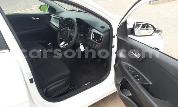 Acheter Occasion Voiture Kia Rio Blanc à Maputsoa, Leribe Acheter Occasion Voiture Kia Rio Blanc à Maputsoa, Leribe