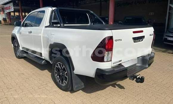 Buy Used Toyota Hilux White Car in Maseru in Maseru Buy Used Toyota Hilux White Car in Maseru in Maseru