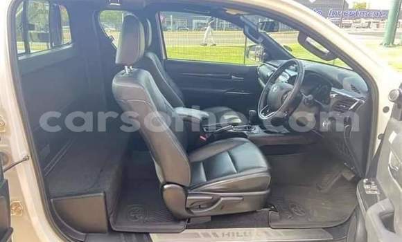 Buy Used Toyota Hilux White Car in Maseru in Maseru Buy Used Toyota Hilux White Car in Maseru in Maseru
