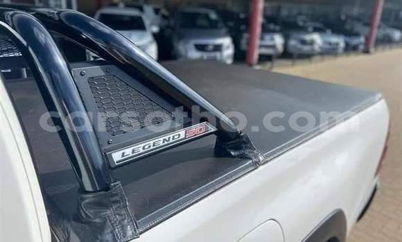 Buy Used Toyota Hilux White Car in Maseru in Maseru Buy Used Toyota Hilux White Car in Maseru in Maseru