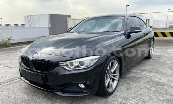 اشتري مستعمل BMW 4-Series Black سيارة في Maputsoe في Leribe