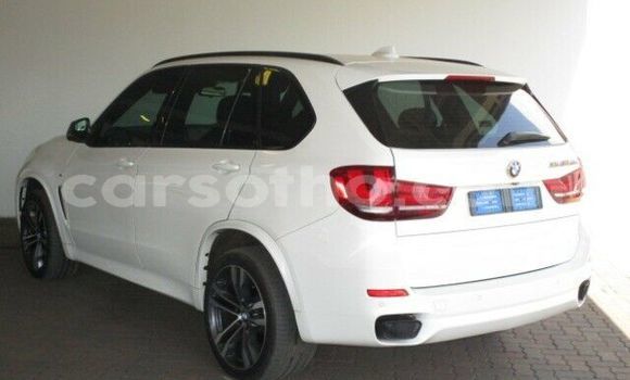 Acheter Occasion Voiture BMW X5 Blanc à Import - Dubai, Maseru Acheter Occasion Voiture BMW X5 Blanc à Import - Dubai, Maseru