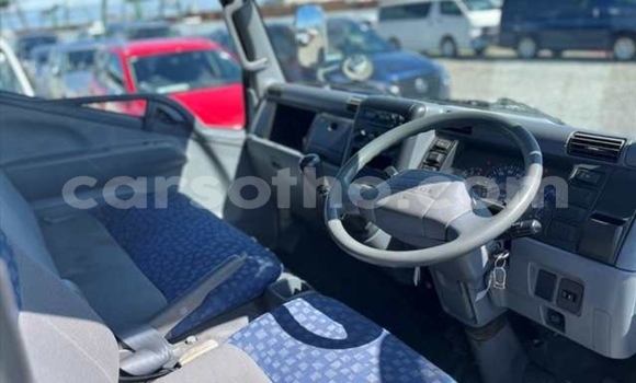 Sayi Na hannu Mitsubishi L400 White Babbar mota in Maputsoe a Leribe Sayi Na hannu Mitsubishi L400 White Babbar mota in Maputsoe a Leribe