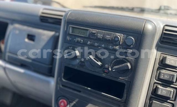 Sayi Na hannu Mitsubishi L400 White Babbar mota in Maputsoe a Leribe Sayi Na hannu Mitsubishi L400 White Babbar mota in Maputsoe a Leribe