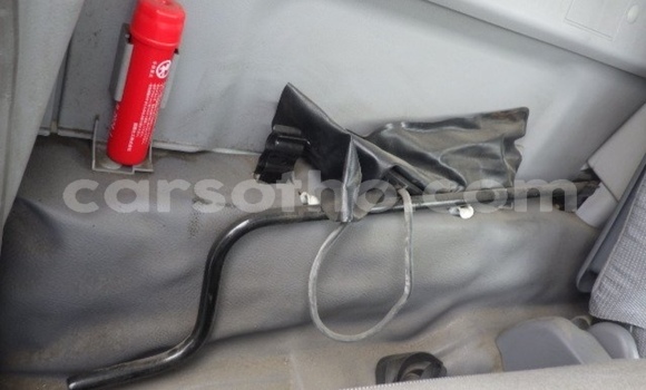 Sayi Na hannu Mitsubishi L400 White Babbar mota in Maputsoe a Leribe Sayi Na hannu Mitsubishi L400 White Babbar mota in Maputsoe a Leribe