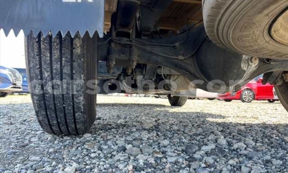 Sayi Na hannu Mitsubishi L400 White Babbar mota in Maputsoe a Leribe Sayi Na hannu Mitsubishi L400 White Babbar mota in Maputsoe a Leribe