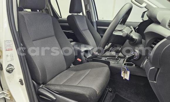 Acheter Occasion Voiture Toyota Hilux Blanc à Maseru, Maseru Acheter Occasion Voiture Toyota Hilux Blanc à Maseru, Maseru