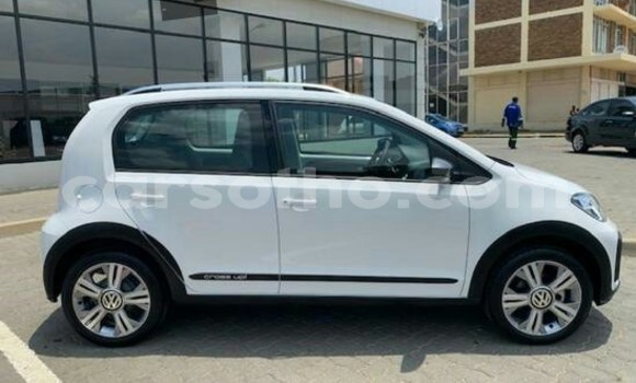 Sayi Na hannu Volkswagen up! White Mota in Maseru a Maseru Sayi Na hannu Volkswagen up! White Mota in Maseru a Maseru