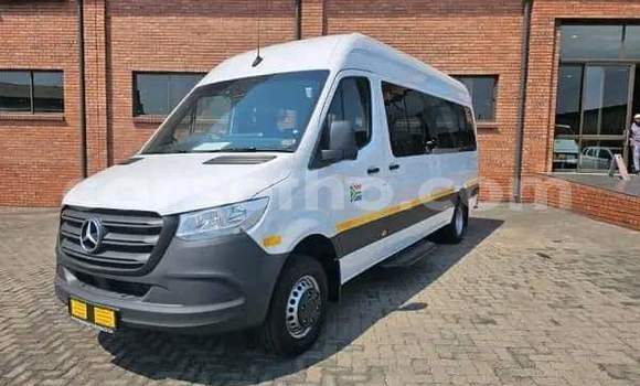 اشتري مستعمل Mercedes-Benz 300CD White سيارة في Maseru في Maseru اشتري مستعمل Mercedes-Benz 300CD White سيارة في Maseru في Maseru