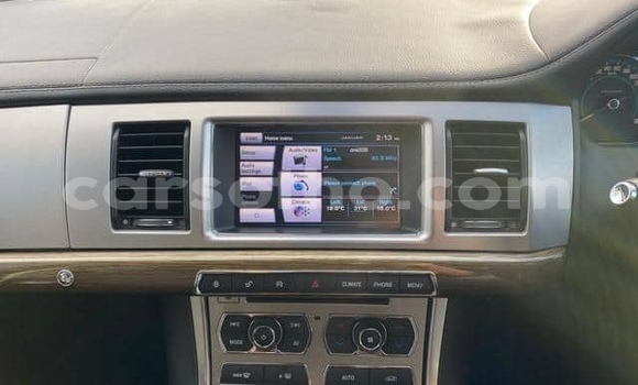 Acheter Occasion Voiture Jaguar XF Bleu à Maseru, Maseru Acheter Occasion Voiture Jaguar XF Bleu à Maseru, Maseru