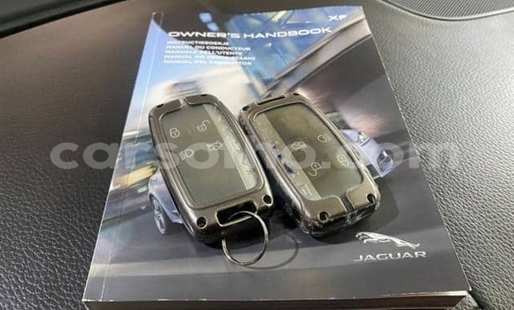 Acheter Occasion Voiture Jaguar XF Bleu à Maseru, Maseru Acheter Occasion Voiture Jaguar XF Bleu à Maseru, Maseru