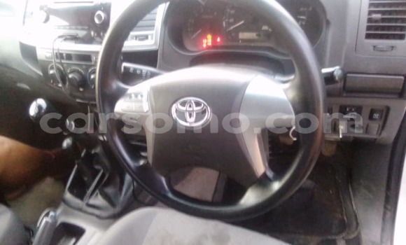 اشتري مستعمل Toyota Dolphin White سيارة في Mafeteng في Mafeteng اشتري مستعمل Toyota Dolphin White سيارة في Mafeteng في Mafeteng