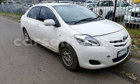Acheter Occasion Voiture Toyota Belta Blanc à Import - Dubai, Maseru