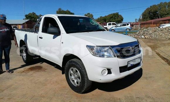 Acheter Occasion Voiture Toyota Hilux Blanc à Mafeteng, Mafeteng Acheter Occasion Voiture Toyota Hilux Blanc à Mafeteng, Mafeteng