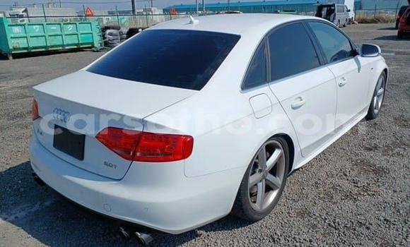 اشتري مستعمل Audi A4 White سيارة في Import - Dubai في Maseru اشتري مستعمل Audi A4 White سيارة في Import - Dubai في Maseru