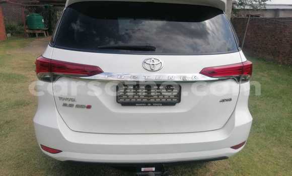 اشتري مستعمل Toyota Fortuner White سيارة في Mafeteng في Mafeteng اشتري مستعمل Toyota Fortuner White سيارة في Mafeteng في Mafeteng