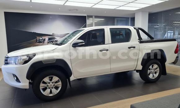 اشتري مستعمل Toyota Hilux White سيارة في Maseru في Maseru اشتري مستعمل Toyota Hilux White سيارة في Maseru في Maseru