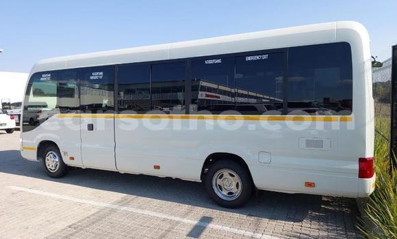 اشتري مستعمل Toyota Coaster White سيارة في Maseru في Maseru اشتري مستعمل Toyota Coaster White سيارة في Maseru في Maseru