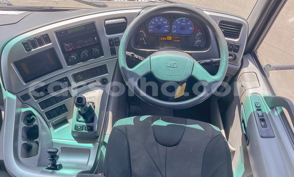 Acheter Occasion Utilitaire Nissan UD Blanc à Maseru, Maseru Acheter Occasion Utilitaire Nissan UD Blanc à Maseru, Maseru