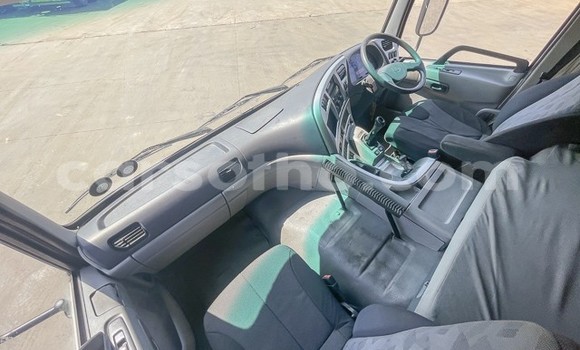 Acheter Occasion Utilitaire Nissan UD Blanc à Maseru, Maseru Acheter Occasion Utilitaire Nissan UD Blanc à Maseru, Maseru