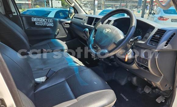 اشتري مستعمل Toyota Hiace White سيارة في Maseru في Maseru اشتري مستعمل Toyota Hiace White سيارة في Maseru في Maseru