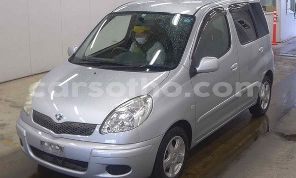 Sayi Na hannu Toyota FunCargo Silver Mota in Maseru a Maseru