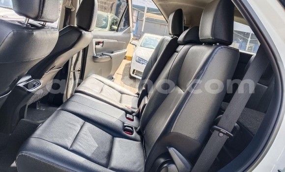 Buy Used Toyota Fortuner White Car in Maseru in Maseru Buy Used Toyota Fortuner White Car in Maseru in Maseru