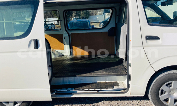 اشتري مستعمل Toyota Hiace White سيارة في Maseru في Maseru اشتري مستعمل Toyota Hiace White سيارة في Maseru في Maseru
