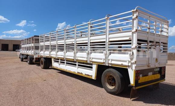 اشتري مستعمل Volkswagen TRUCK Other شاحنة في Maseru في Maseru اشتري مستعمل Volkswagen TRUCK Other شاحنة في Maseru في Maseru