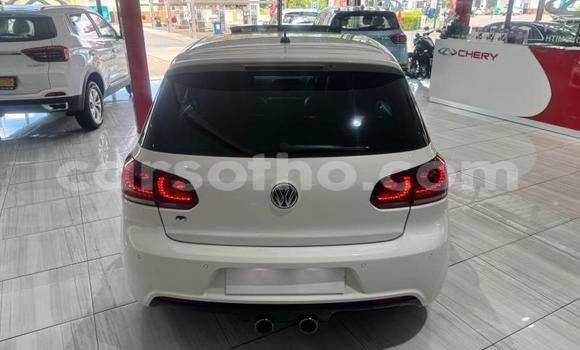 Sayi Na hannu Volkswagen Golf R White Mota in Maseru a Maseru Sayi Na hannu Volkswagen Golf R White Mota in Maseru a Maseru