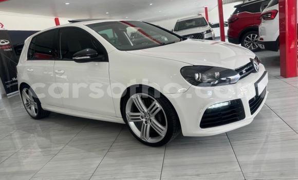 Sayi Na hannu Volkswagen Golf R White Mota in Maseru a Maseru Sayi Na hannu Volkswagen Golf R White Mota in Maseru a Maseru