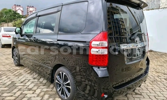 Sayi Na hannu Toyota Noah Black Mota in Maseru a Maseru Sayi Na hannu Toyota Noah Black Mota in Maseru a Maseru