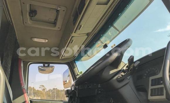 اشتري مستعمل Volvo F4 White شاحنة في Maseru في Maseru اشتري مستعمل Volvo F4 White شاحنة في Maseru في Maseru