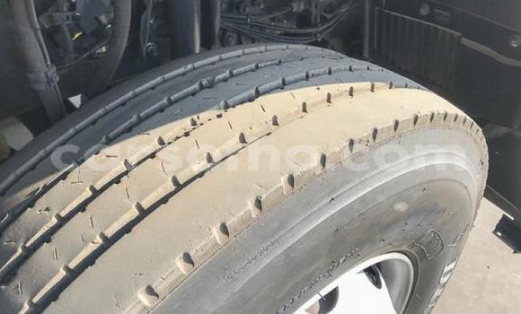 اشتري مستعمل Volvo F4 White شاحنة في Maseru في Maseru اشتري مستعمل Volvo F4 White شاحنة في Maseru في Maseru