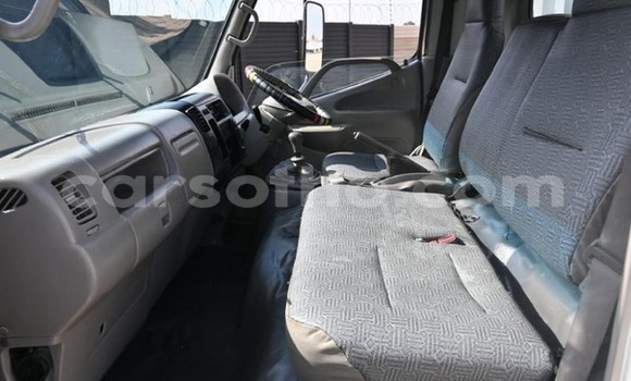 اشتري مستعمل Toyota Dyna White شاحنة في Maseru في Maseru اشتري مستعمل Toyota Dyna White شاحنة في Maseru في Maseru