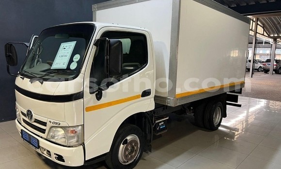 اشتري مستعمل Toyota Dyna White شاحنة في Maseru في Maseru اشتري مستعمل Toyota Dyna White شاحنة في Maseru في Maseru