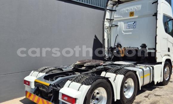 Acheter Occasion Utilitaire Scania R420 Blanc à Maseru, Maseru Acheter Occasion Utilitaire Scania R420 Blanc à Maseru, Maseru