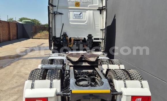 Acheter Occasion Utilitaire Scania R420 Blanc à Maseru, Maseru Acheter Occasion Utilitaire Scania R420 Blanc à Maseru, Maseru