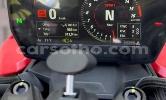 Buy Used Ducati Streetfighter Red Bike in Maseru in Maseru Buy Used Ducati Streetfighter Red Bike in Maseru in Maseru