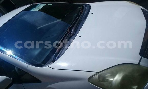 Sayi Na hannu Toyota Spacio White Mota in Maseru a Maseru Sayi Na hannu Toyota Spacio White Mota in Maseru a Maseru