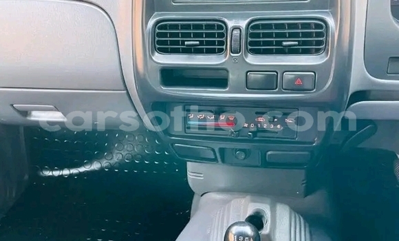 Acheter Occasion Voiture Nissan NP 300 Blanc à Maseru, Maseru Acheter Occasion Voiture Nissan NP 300 Blanc à Maseru, Maseru