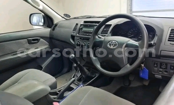 Acheter Occasion Voiture Toyota Hilux Blanc à Maseru, Maseru Acheter Occasion Voiture Toyota Hilux Blanc à Maseru, Maseru