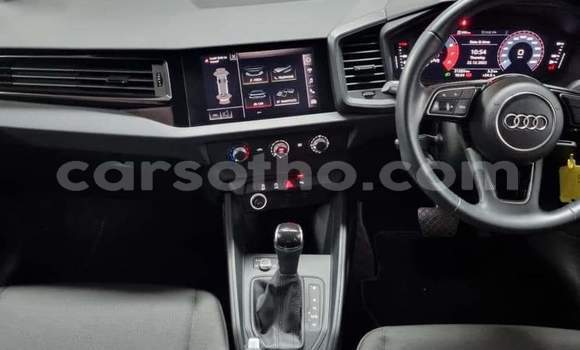 Sayi Na hannu Audi A1 White Mota in Maseru a Maseru Sayi Na hannu Audi A1 White Mota in Maseru a Maseru