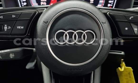 Sayi Na hannu Audi A1 White Mota in Maseru a Maseru Sayi Na hannu Audi A1 White Mota in Maseru a Maseru