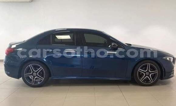 اشتري مستعمل Mercedes-Benz A–Class Blue سيارة في Maseru في Maseru