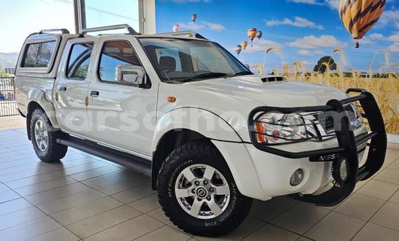 Acheter Occasion Voiture Nissan NP 300 Blanc à Maseru, Maseru Acheter Occasion Voiture Nissan NP 300 Blanc à Maseru, Maseru