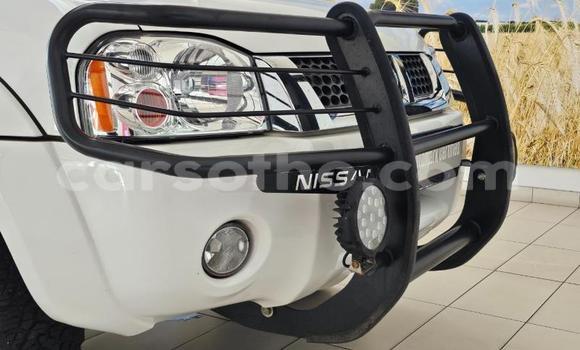 Acheter Occasion Voiture Nissan NP 300 Blanc à Maseru, Maseru Acheter Occasion Voiture Nissan NP 300 Blanc à Maseru, Maseru