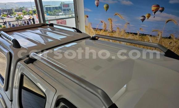 Acheter Occasion Voiture Nissan NP 300 Blanc à Maseru, Maseru Acheter Occasion Voiture Nissan NP 300 Blanc à Maseru, Maseru